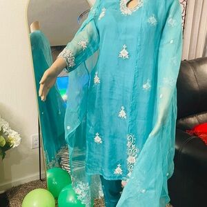 Chic Teal Embroidered Outfit with Dupatta